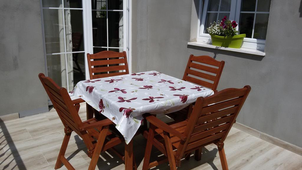 Ferienwohnung Apartman Viktorija Vodice Exterior foto