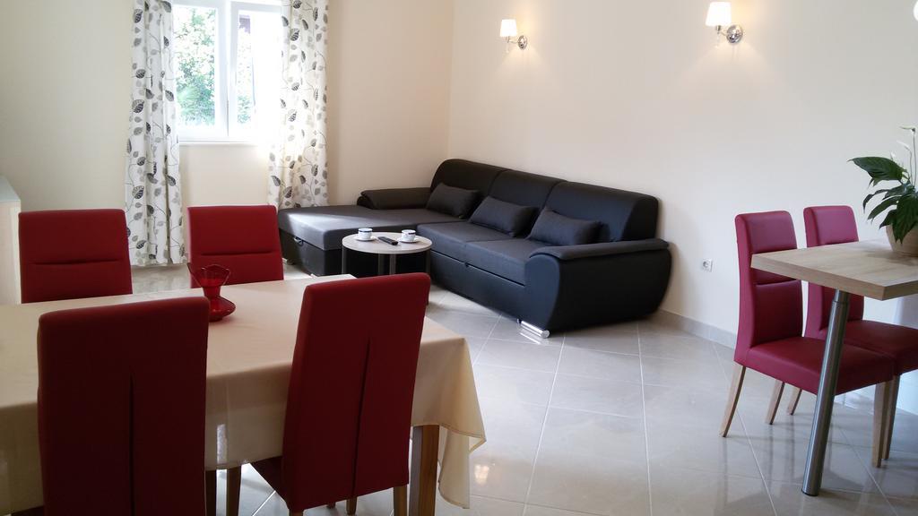 Ferienwohnung Apartman Viktorija Vodice Exterior foto
