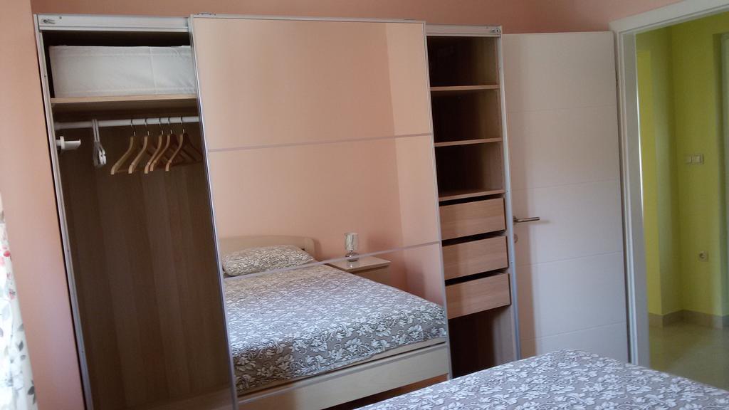 Ferienwohnung Apartman Viktorija Vodice Exterior foto