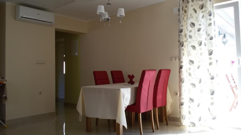 Ferienwohnung Apartman Viktorija Vodice Exterior foto